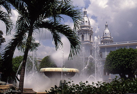 Fountain at Plaza in front of Catholic Church " Cathedral de Nuestra Señora de la Guadelupe"  in Ponce, Puerto Rico: PRLmis2_14