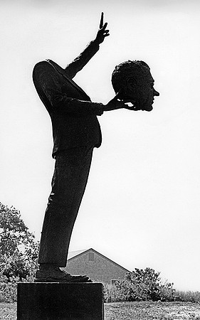 Richard Nixon Sculpture: SculptNixon