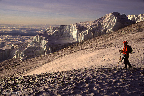 Sunrise on Kilimanjaro: TzLKili3_3