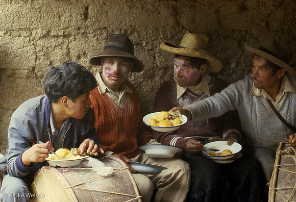Musician's meal in Andes: PPgFR8_9