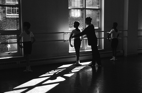 Ballet Class: CAC_Da7_16