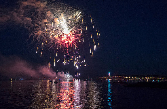 Firework on Fourth of July:  DSC06455