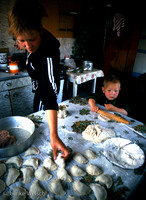 Boy helping Mom :  RPC1_11