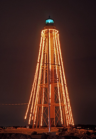 Marblehead Light in New Years night: CLNELH3_2